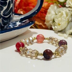 Red and Pink Beaded Stretch Bracelet with Textured Design